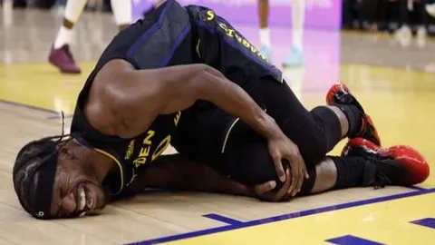 英格兰国家队五将火速顶替空缺，八位球员离阵新帅临场排兵布阵